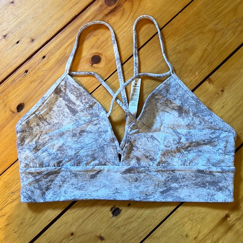 Lululemon 🍋 sports bra size 12